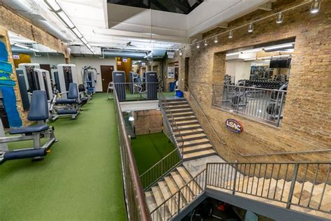 Lincoln square athletic club - July 31, 2018 / 2:25 PM CDT / CBS Chicago. CHICAGO (CBS)-- A class action lawsuit has been filed against Chicago Athletic Clubs. The lawsuit alleges that the eight clubs owned by the company ...